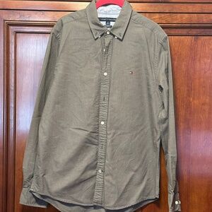 Tommy Hilfiger Unisex Gray Custom Fit Button Down Shirt